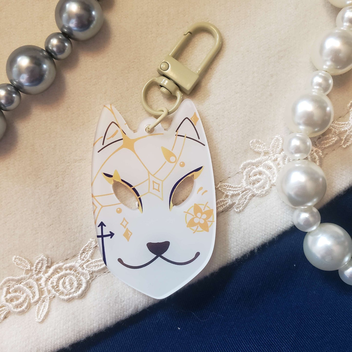 Solar Isomer and Fellflower Fox Mask Charms