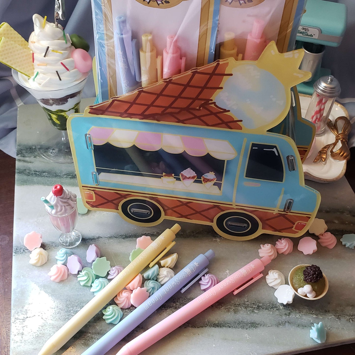 Sweet Cream Ice Cream Truck Pen Holder