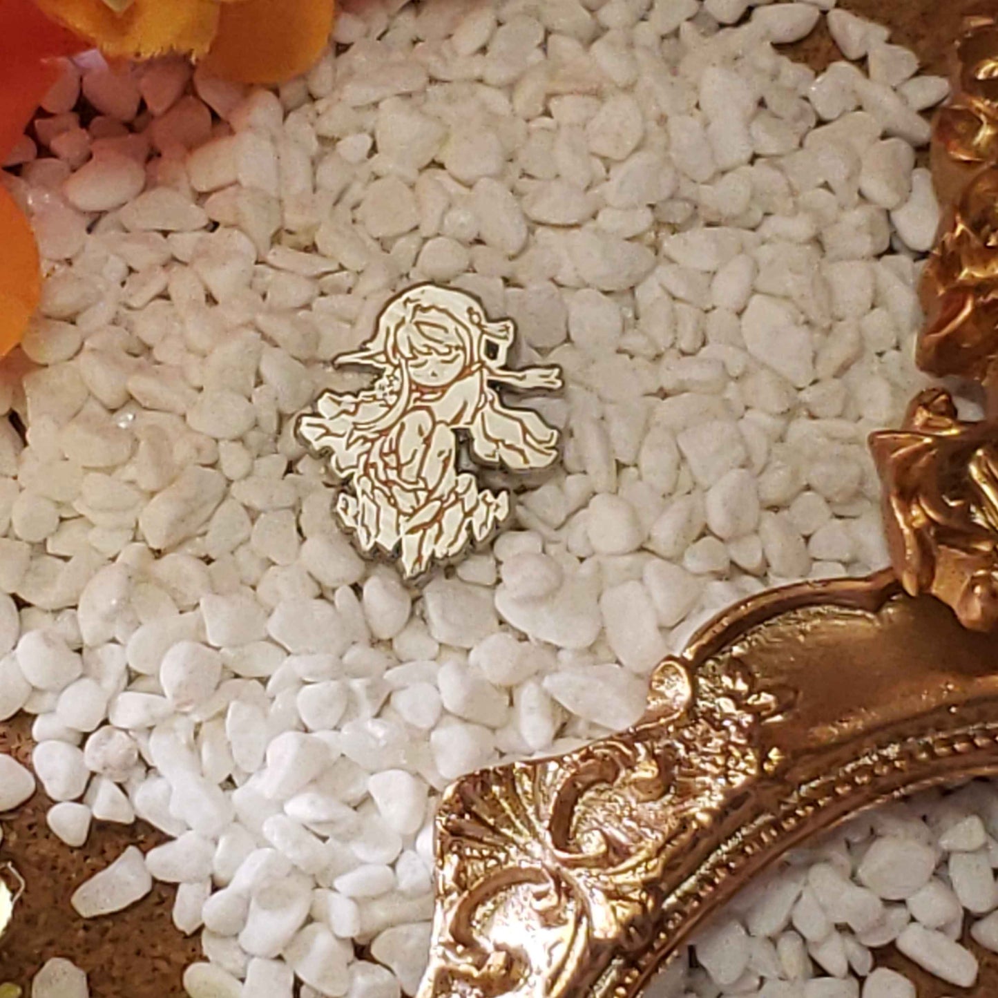 Guizhong and Memory of Dust Enamel Pins