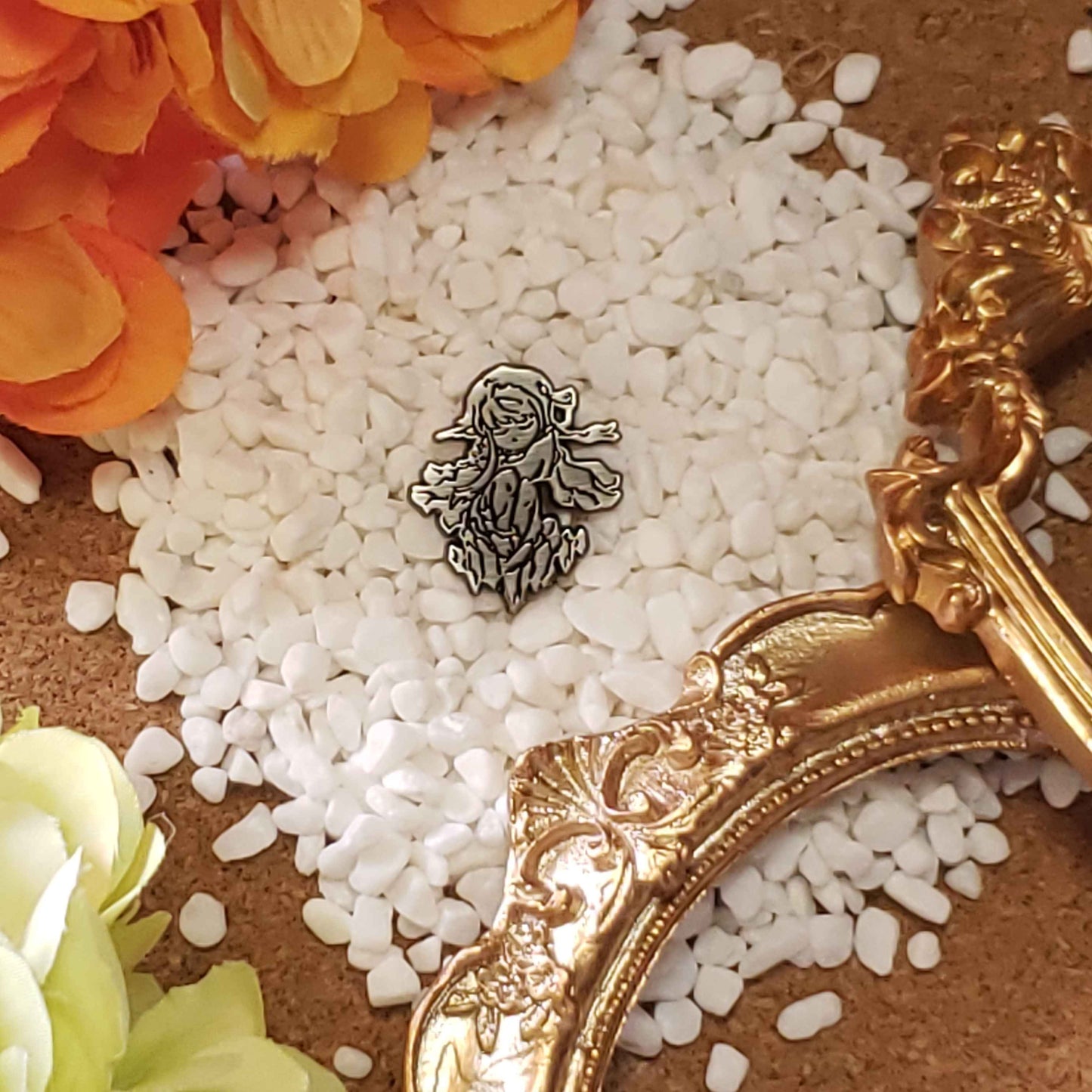 Guizhong and Memory of Dust Enamel Pins