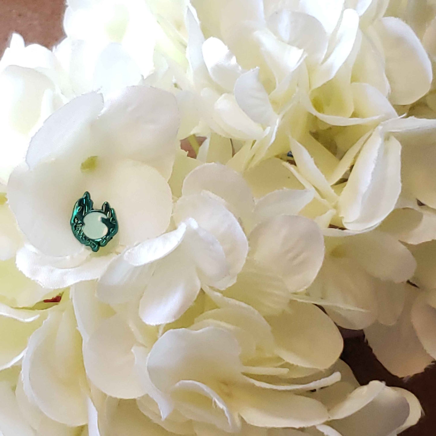 Oculi Pearl Enamel Pins