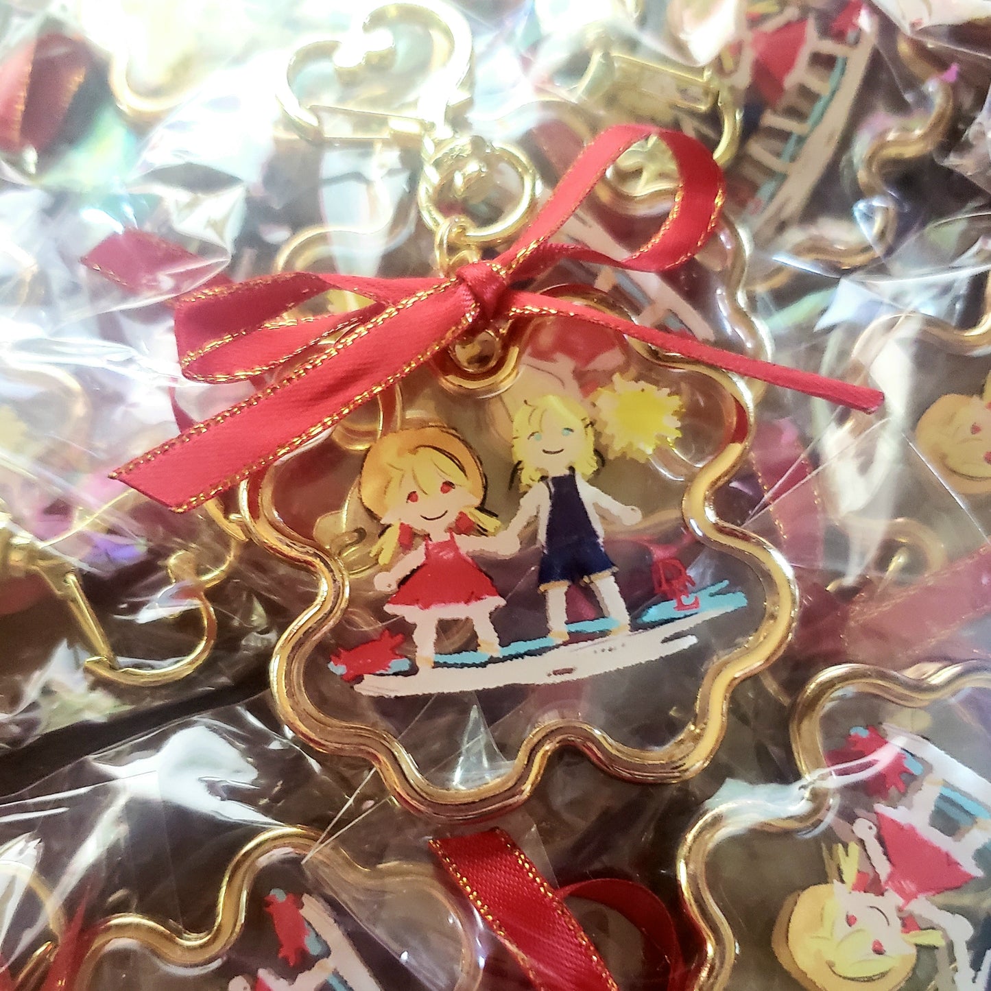 Summer Fun Metal Clover Charm [Last stock]